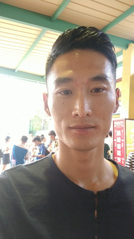 难得糊涂的第一张照片--安庆相亲服务中心