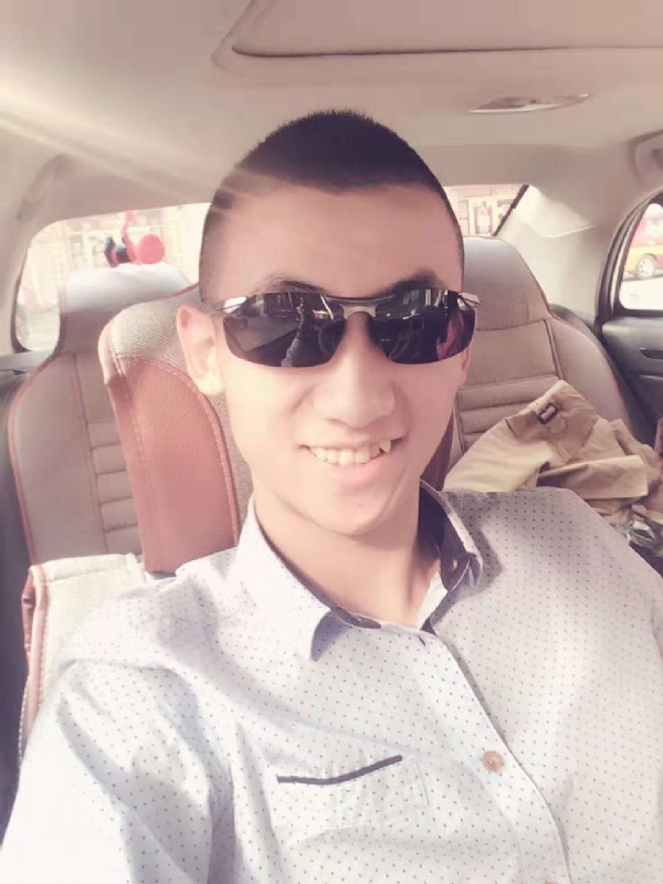 风雨的第一张照片--安庆相亲服务中心