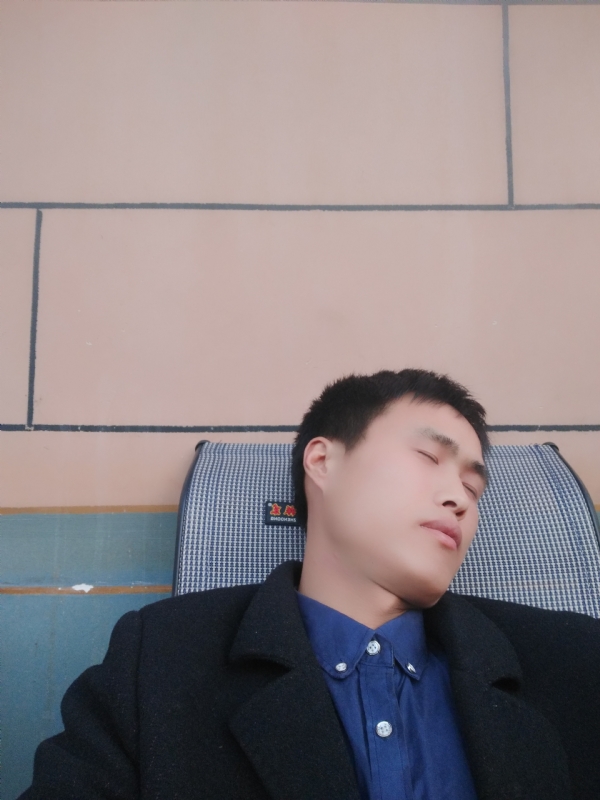 有钱爱情才能长久的第一张照片--安庆相亲服务中心