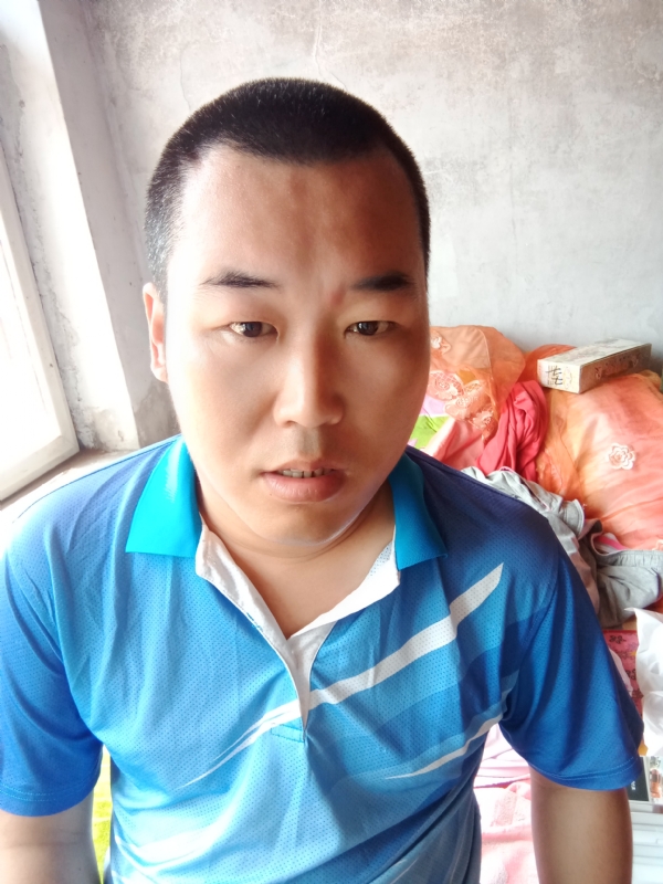 灰太狼的第一张照片--安庆相亲服务中心