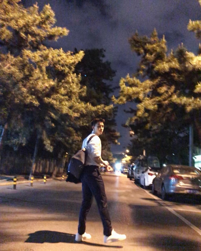 深海的第二张照片--安庆相亲服务中心