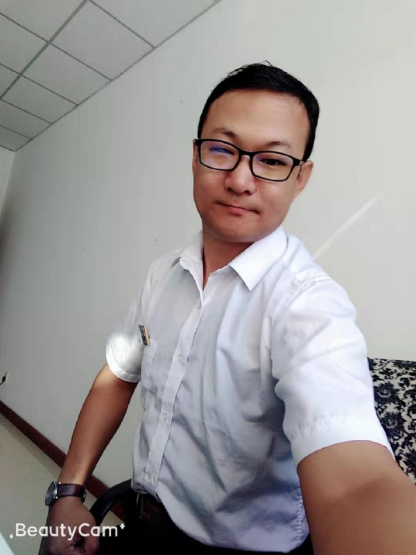 小飞的第一张照片--安庆相亲服务中心