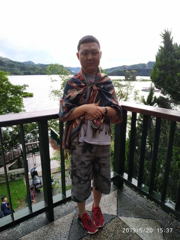 爱情里的俩个人的第一张照片--安庆相亲服务中心