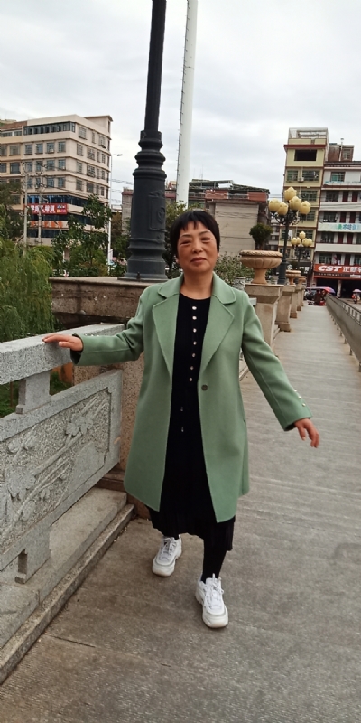 小玲的第一张照片--安庆相亲服务中心