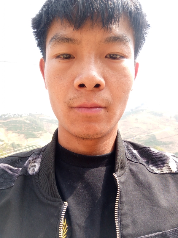 唐伟的第一张照片--安庆相亲服务中心