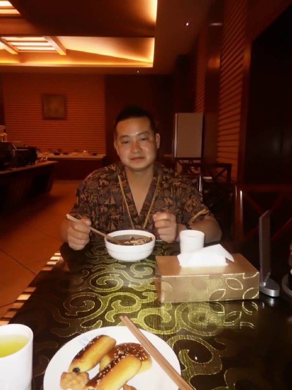 会飞的鱼的第一张照片--安庆相亲服务中心