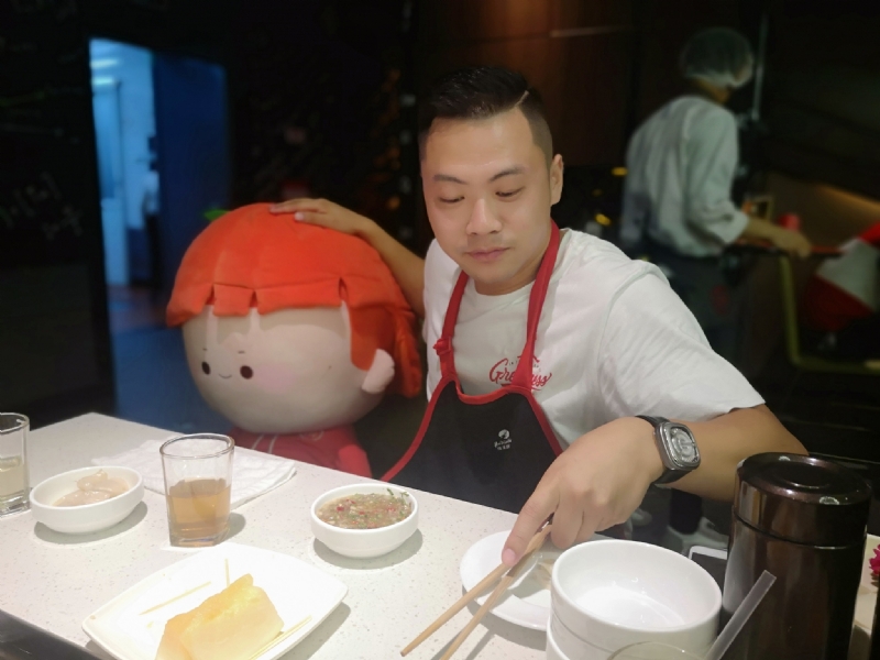 逆行的第一张照片--安庆相亲服务中心