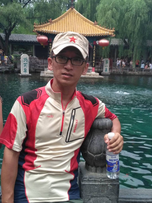 晓峰的第二张照片--安庆相亲服务中心