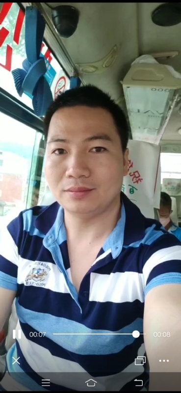 恋人未满的第一张照片--安庆相亲服务中心