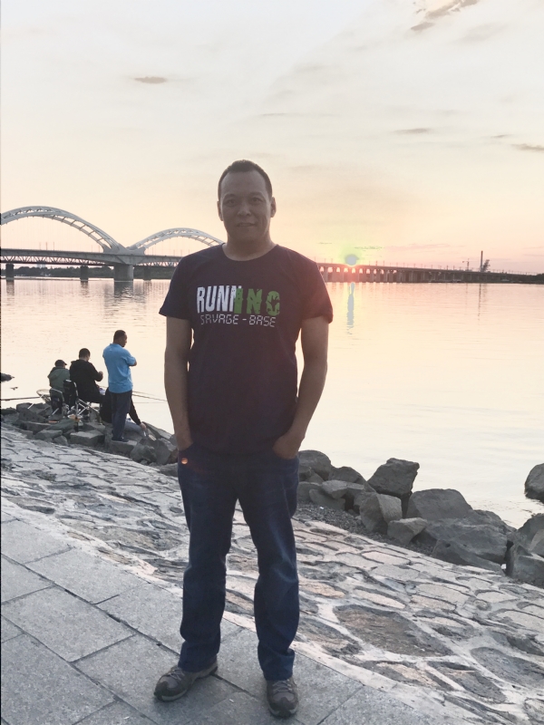 海天一色的第一张照片--安庆相亲服务中心