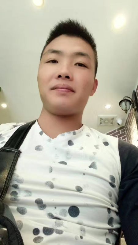 吃生蚝的小乖乖的第一张照片--安庆相亲服务中心