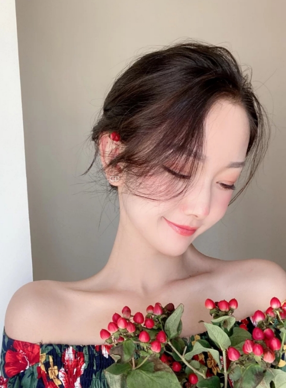 小诗vanessa的第二张照片--安庆相亲服务中心