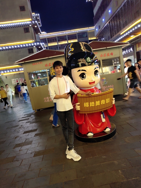 圆嘟嘟的瘦子的第一张照片--安庆相亲服务中心
