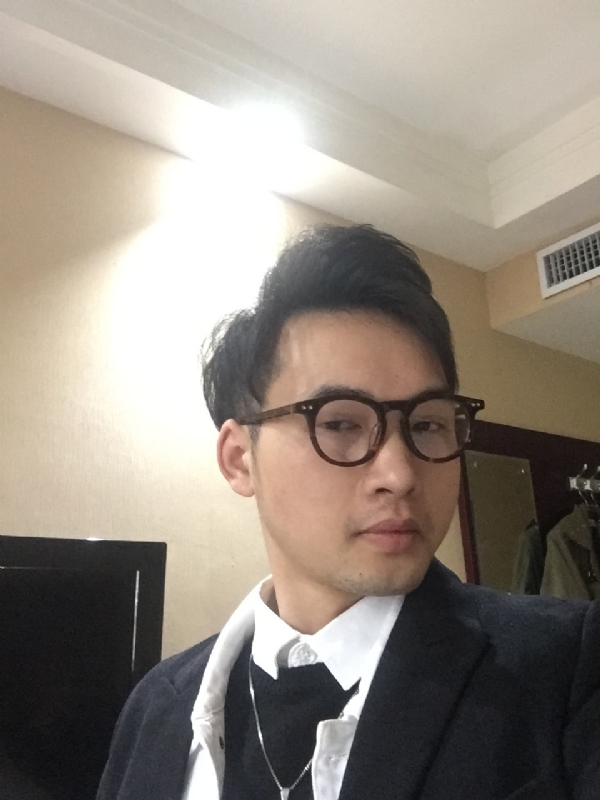 曾亮的第二张照片--安庆相亲服务中心