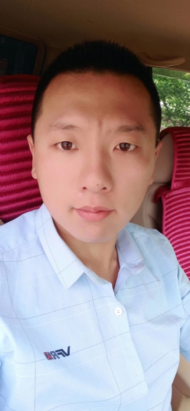 霄上的第二张照片--安庆相亲服务中心