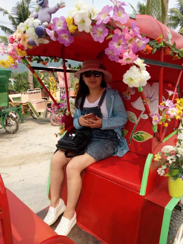 雨纷纷的第一张照片--安庆相亲服务中心