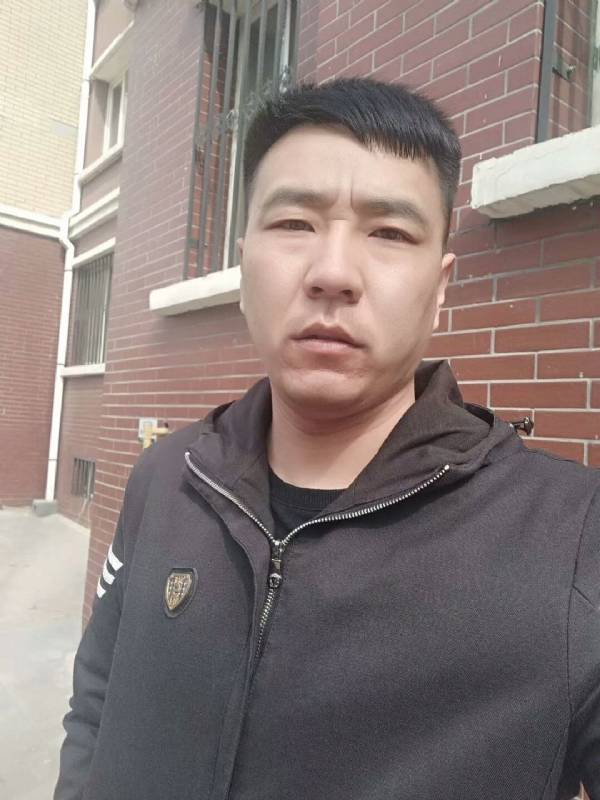 谁伴我闯荡的第一张照片--安庆相亲服务中心
