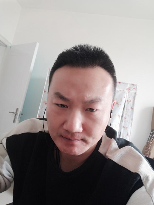 曹先森的第一张照片--安庆相亲服务中心