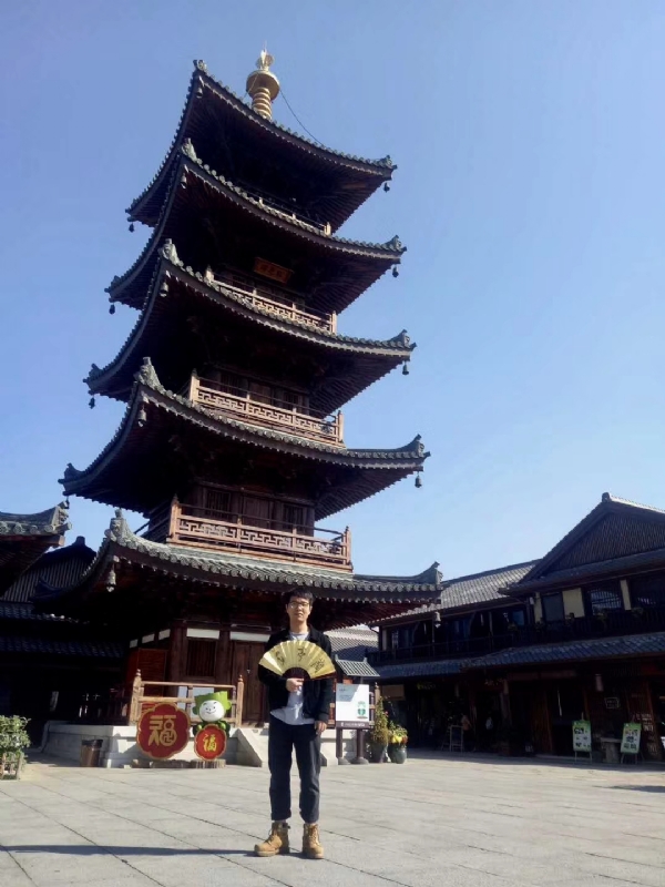流浪共和的第一张照片--安庆相亲服务中心