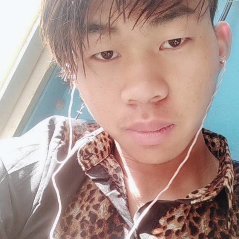 少年不在少的第三张照片--安庆相亲服务中心