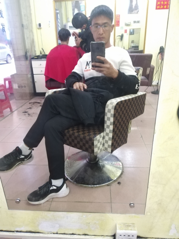 hushuai的第一张照片--安庆相亲服务中心