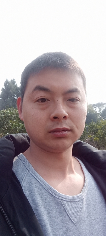 亲亲抱抱我爱你的第一张照片--安庆相亲服务中心