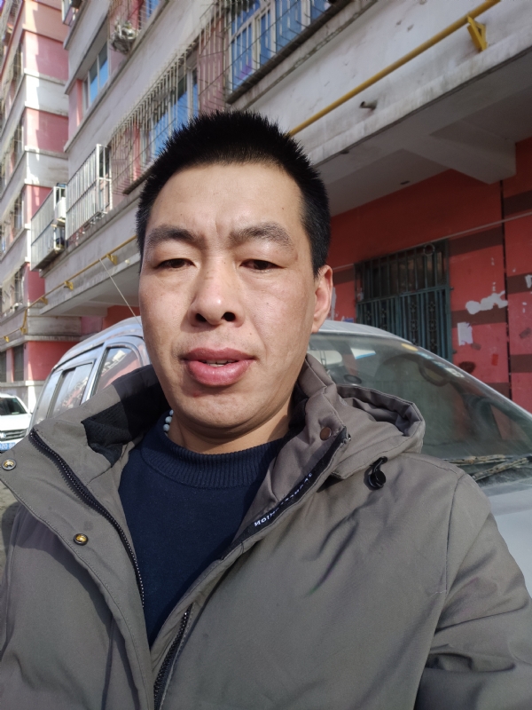 华哥的第二张照片--安庆相亲服务中心
