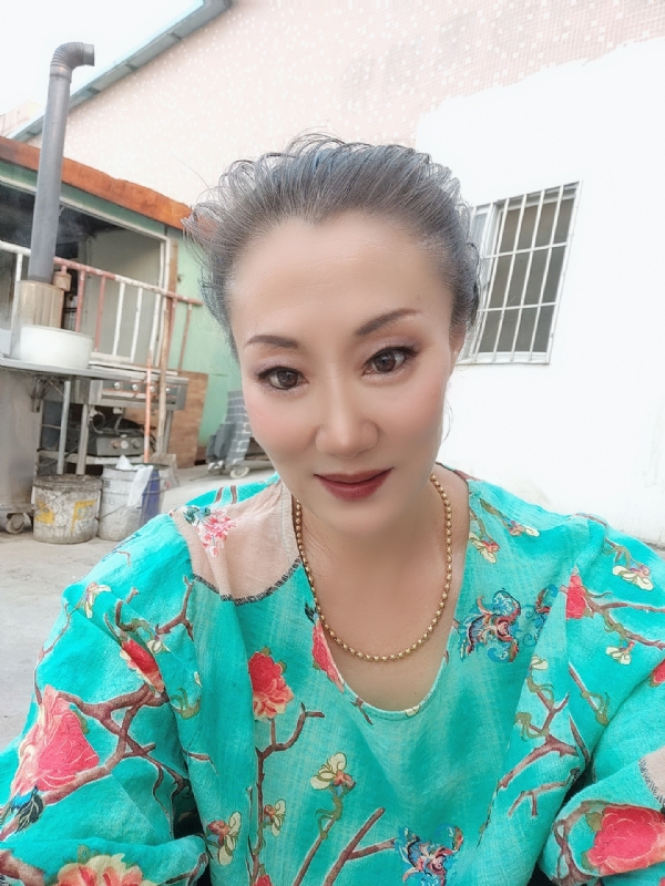 燕子的第三张照片--安庆相亲服务中心