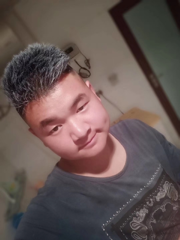 李子木的第二张照片--安庆相亲服务中心