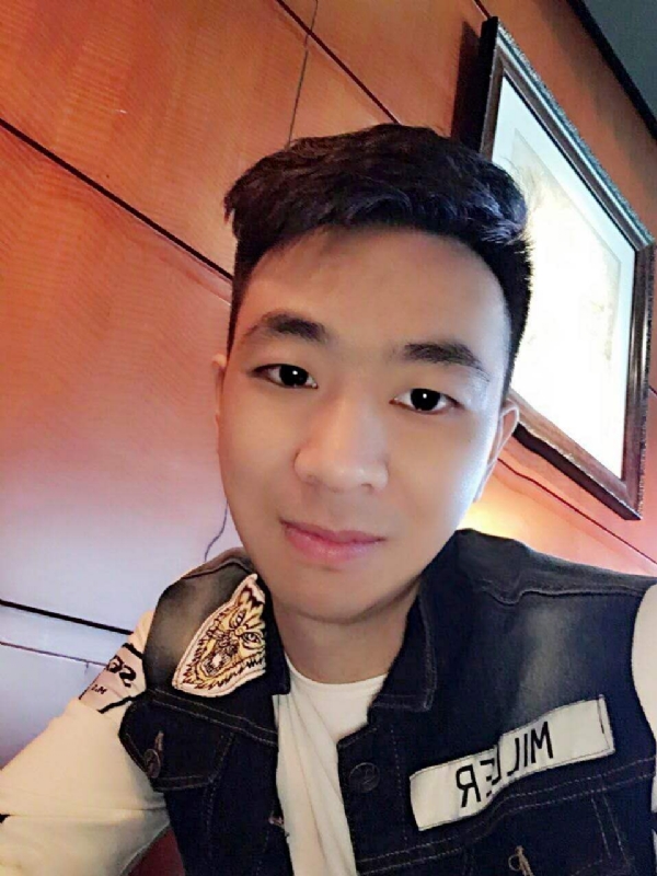 滞后的微笑的第三张照片--安庆相亲服务中心