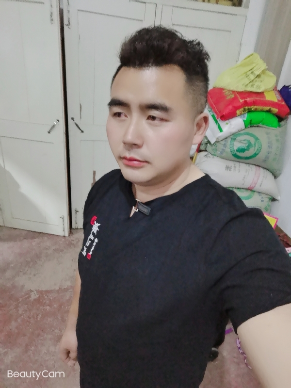 阿杰的第一张照片--安庆相亲服务中心