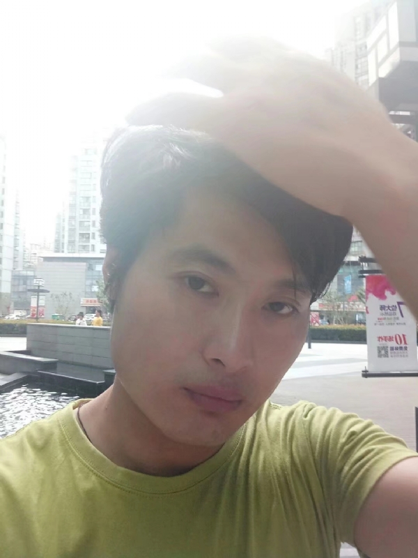 钢铁侠的第一张照片--安庆相亲服务中心