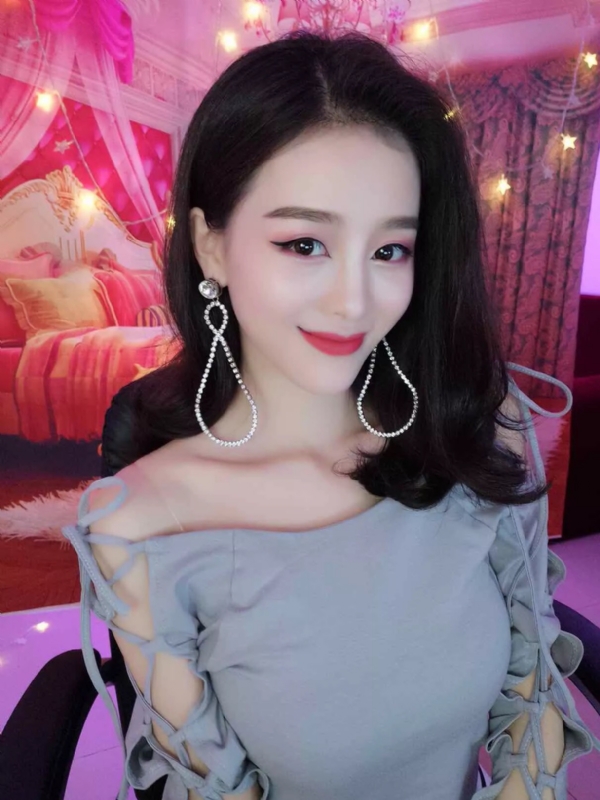 Cici的第三张照片--安庆相亲服务中心