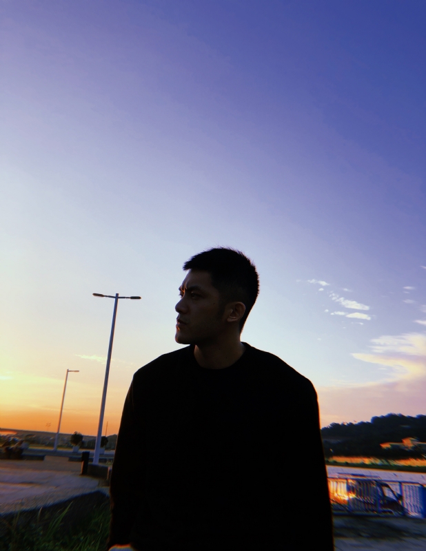 只抽半根煙的第二张照片--安庆相亲服务中心