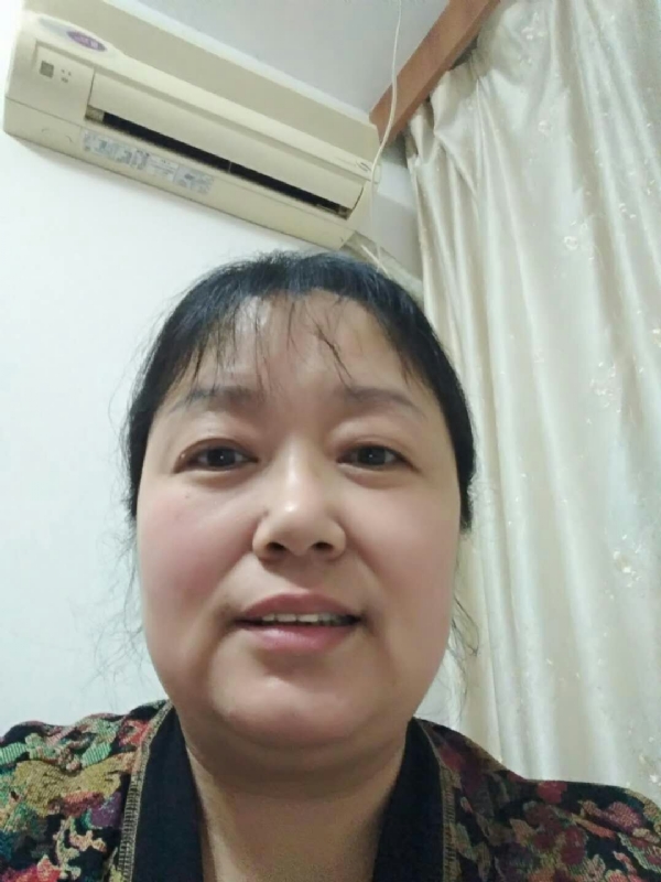 雨中漫步的第一张照片--安庆相亲服务中心