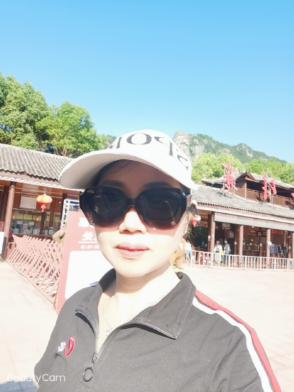 山百合的第一张照片--安庆相亲服务中心