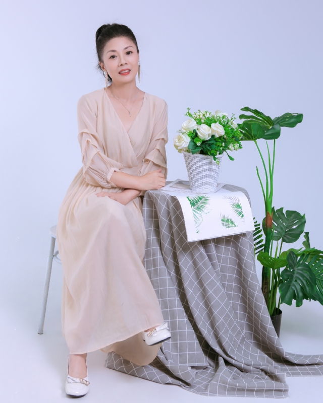 Anna的第一张照片--安庆相亲服务中心