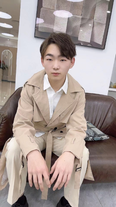 啊哲的第二张照片--安庆相亲服务中心