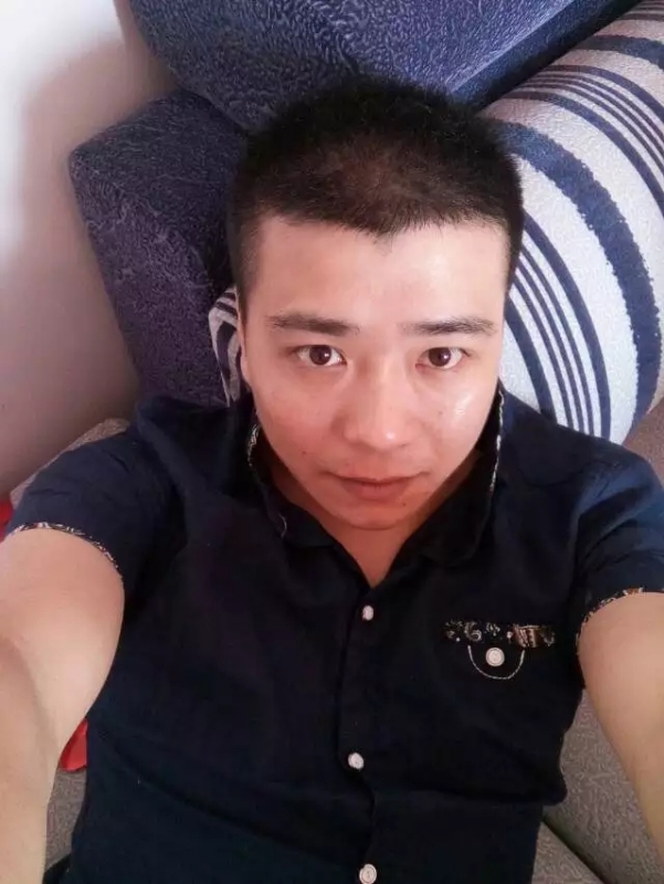 漫步的面包的第一张照片--安庆相亲服务中心