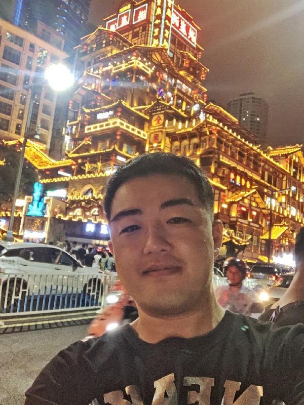 钢铁侠的第一张照片--安庆相亲服务中心