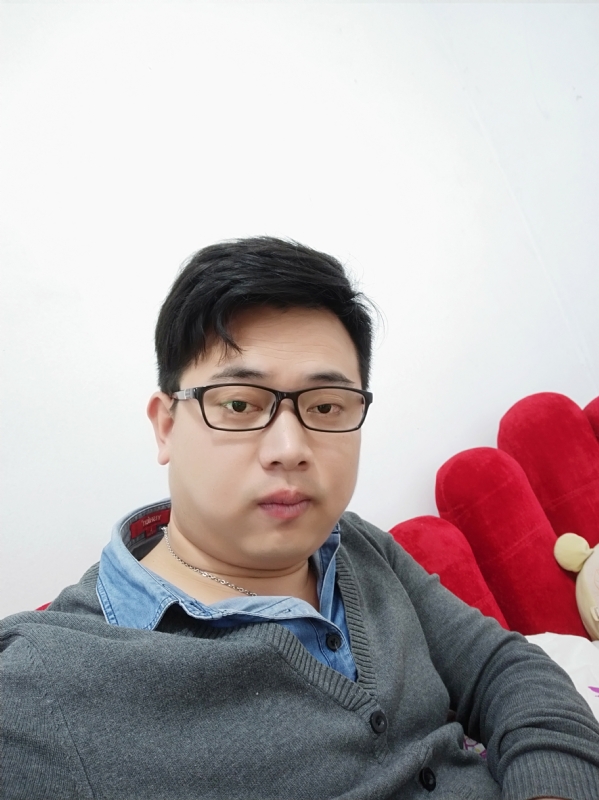 何必在亿的第一张照片--安庆相亲服务中心