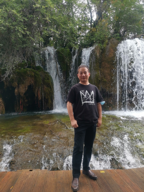 任君君的第一张照片--安庆相亲服务中心