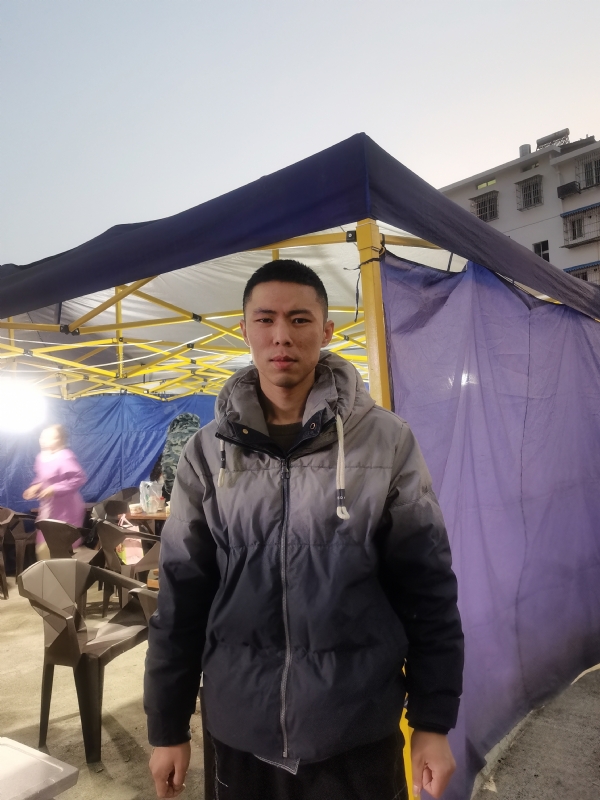 谁谁谁的第一张照片--安庆相亲服务中心