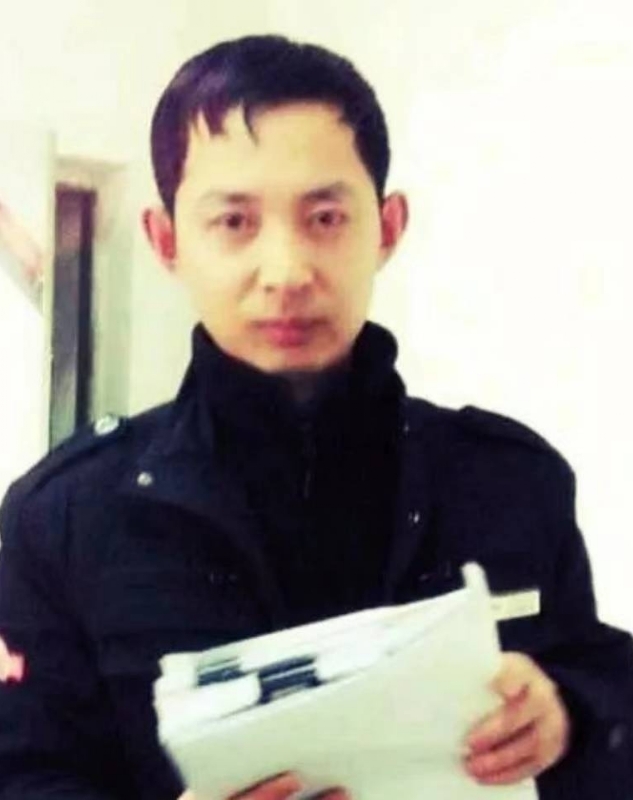 风雨中有你的第一张照片--安庆相亲服务中心