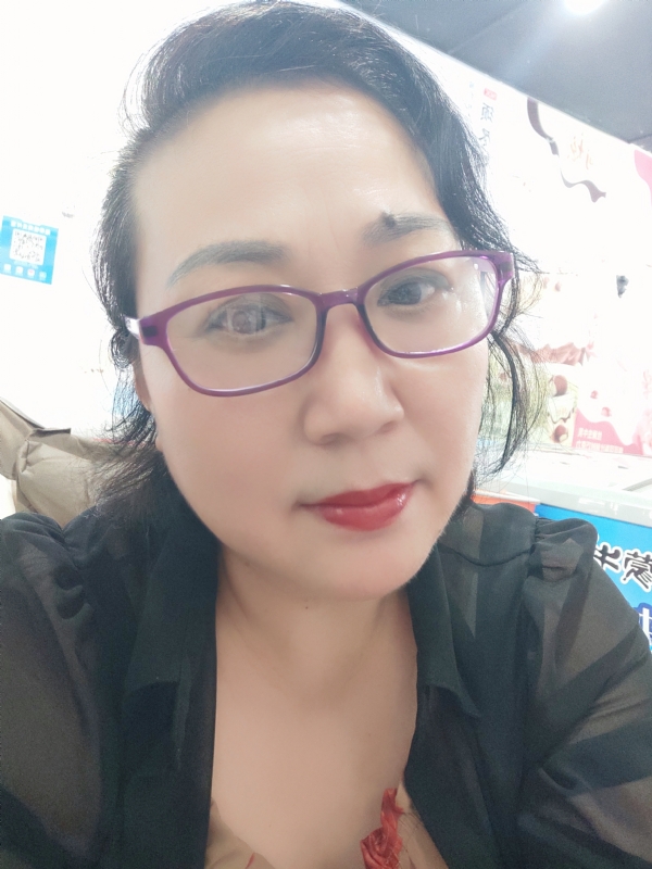 娜财娜福的第一张照片--安庆相亲服务中心