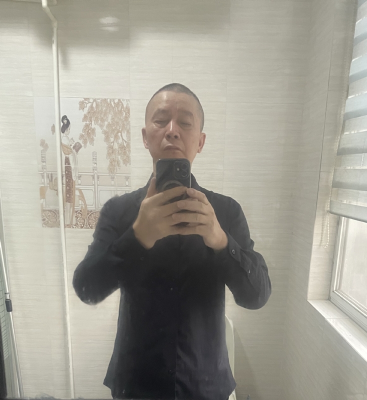 荣哥的第一张照片--安庆相亲服务中心