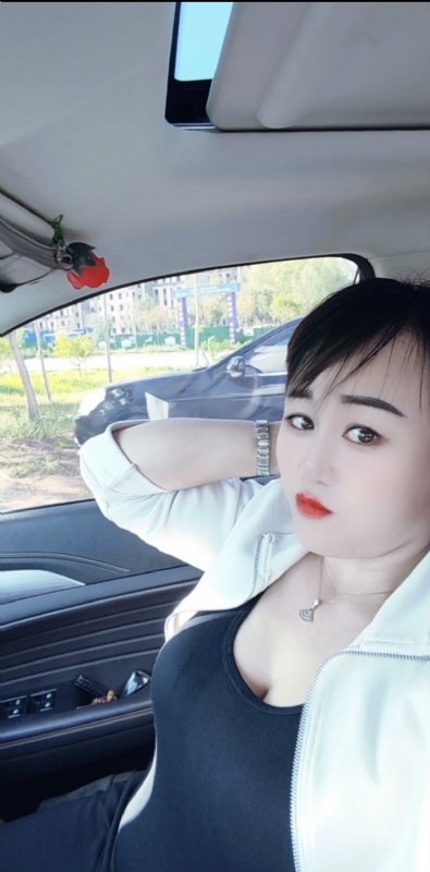 王芳燕的第七张照片--安庆相亲服务中心