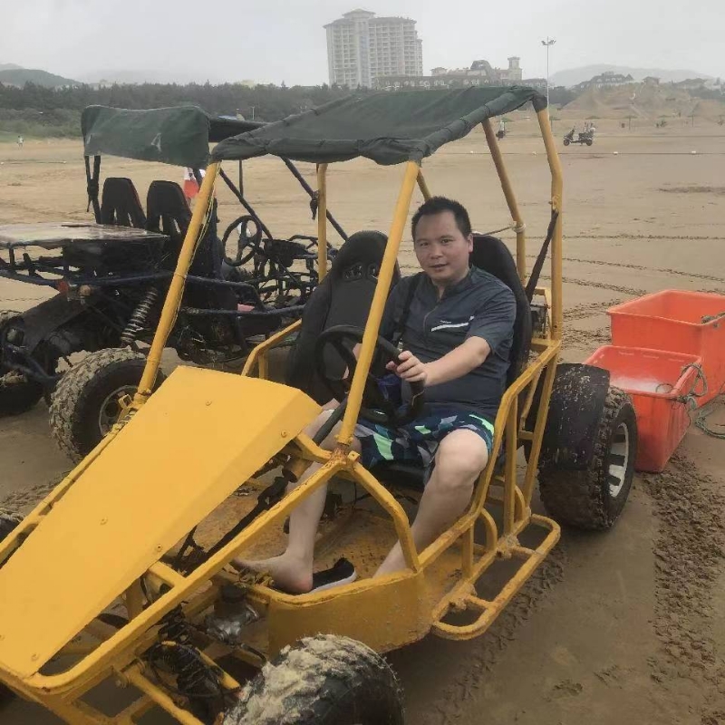 向前的第一张照片--安庆相亲服务中心