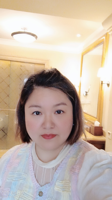 衎静玲瓏的第二张照片--安庆相亲服务中心