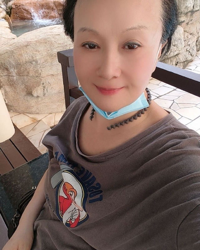 hong的第二张照片--安庆相亲服务中心